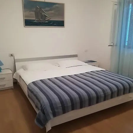 Vladislavic 4 * 苏提万